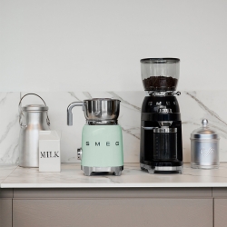 Smeg MFF01PGEU Mælkeskummer Pastelgrøn