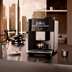 Siemens TI923309RW EQ9 s300 Espressomaskine Inkl. Plejepakke, 3kg Kaffe & Duralex Glas