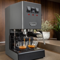 Gaggia Classic E24 Grå Espressomaskine Inkl. Eureka Mignon Zero 55s & Baristaudstyr