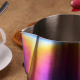 Barista Space Sandy Rainbow Mælkekande 0,45L Titanium