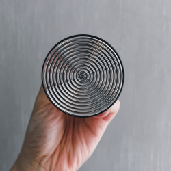 Normcore V4 Tamper med Fjeder & Riller 53,3 mm Sort