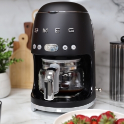 Smeg DCF02BLMEU Drip Kaffemaskine Mat Sort