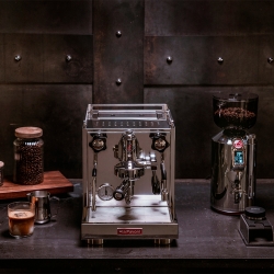La Pavoni New Cellini Classic LPSCCS01EU Espressomaskine Inkl. Eureka Mignon Zero 65 Speedy Chrome Espressokværn
