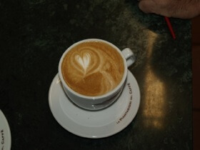 Lækker cappuccino hos Arcaffe.