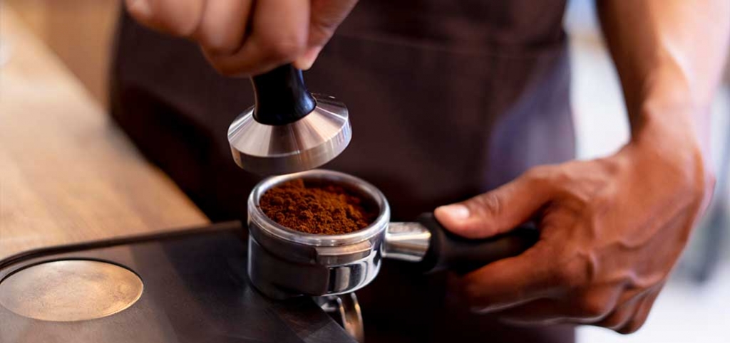 Sådan tamper du din espresso